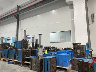 Çin NINGBO XINYAN PACKAGING CO.,LTD
