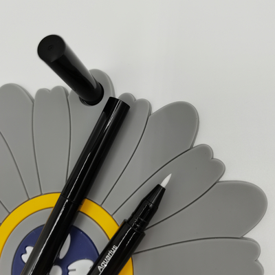 Popüler Stil Yuvarlak Uçlu Sıvı Göz Kalemi Kalem Ucu Boyutu 1.5mm 1.8mm Kozmetik Aletler