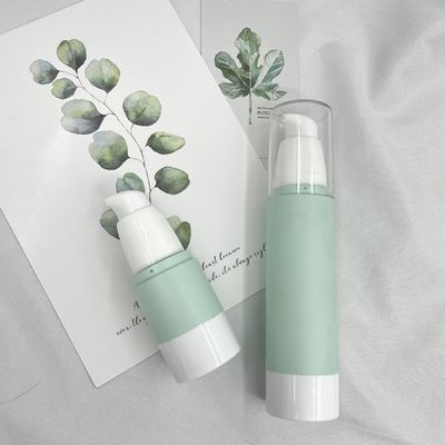 Fondöten İçin Kapaklı Boş Metalize Yüzey Olarak 80ml 120ml Clear Airless Pompa Şişeleri