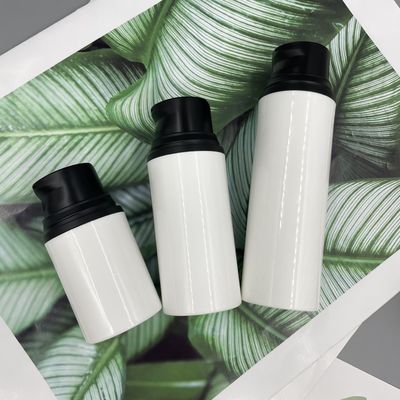 Cilt Bakımı Boş Siyah Losyon Pompa Şişesi 15ml 30ml 50ml PP Geçmeli