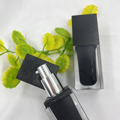 Kare Kozmetik Pompa Şişesi 60ml UV Vidalı Fırça Mat Siyah Akrilik
